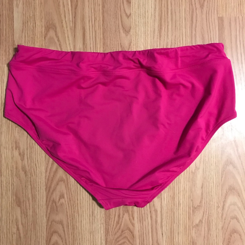 Lands’ End Women swim bottoms